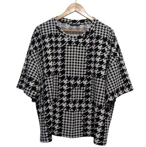 Shein Curve Houndstooth Semi Cropped Short Sleeve Top Plus Size 4XL